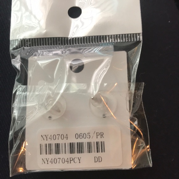 Starfish earring - Picture 2 of 2